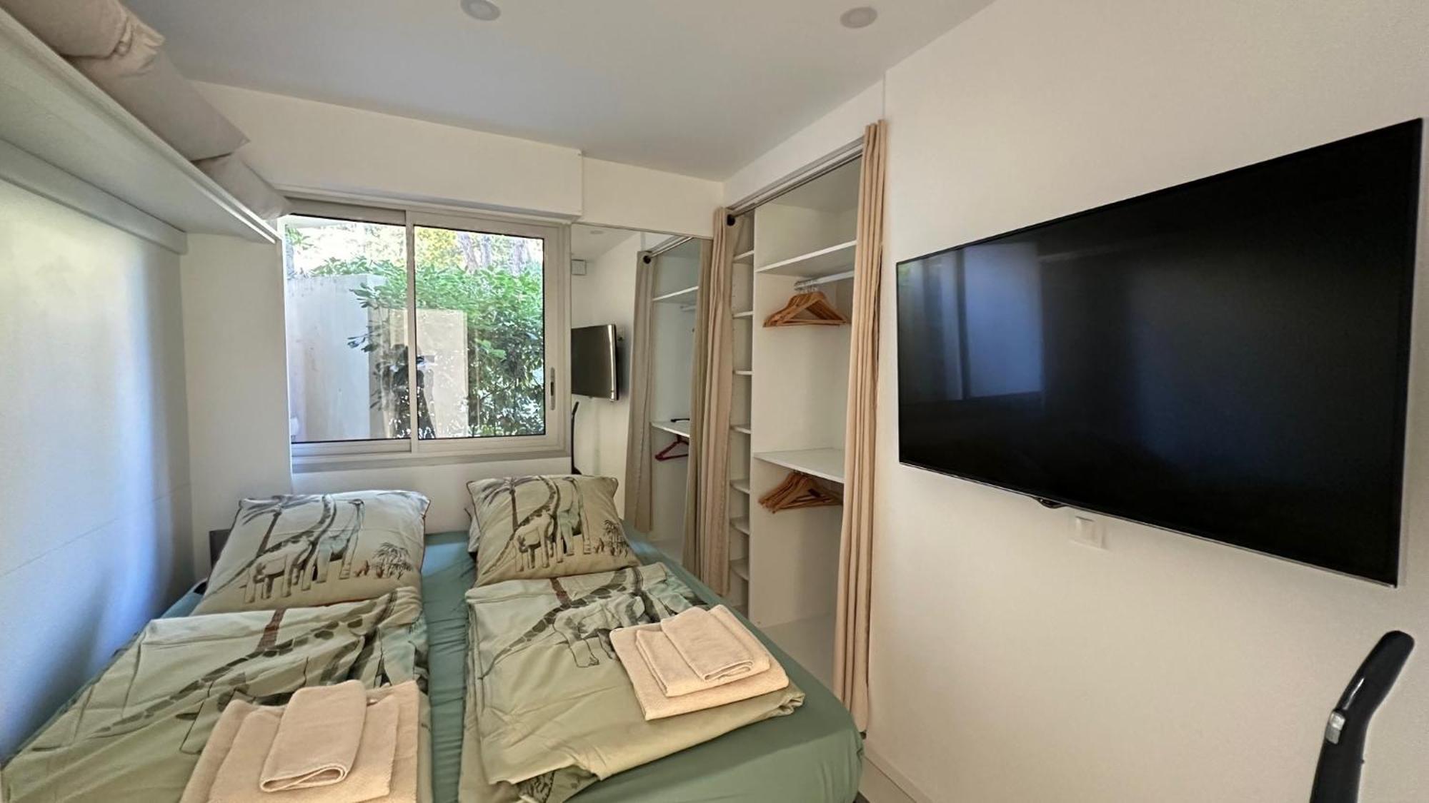 Appartement 2 Chambres Vue Mer Panoramique, Proche Croisette Cannes Vallauris Bagian luar foto