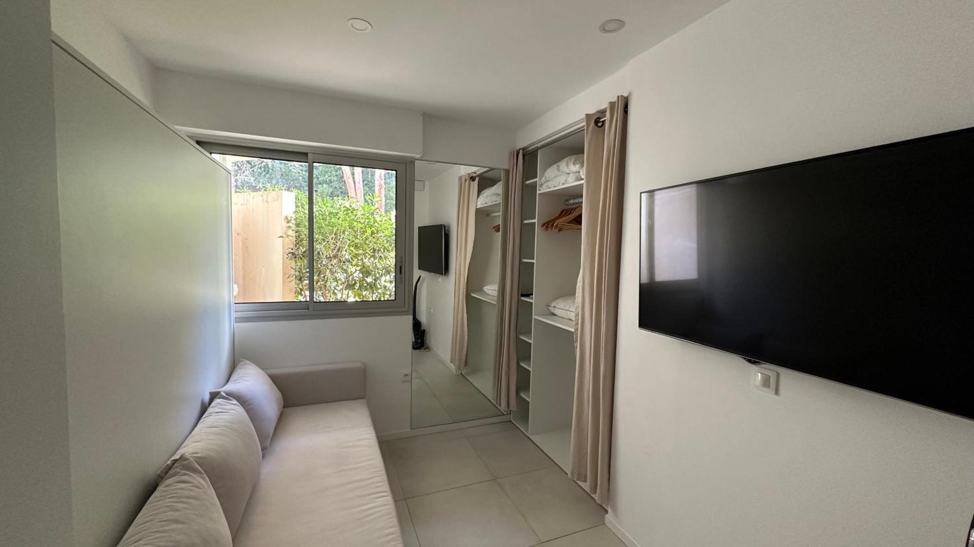 Appartement 2 Chambres Vue Mer Panoramique, Proche Croisette Cannes Vallauris Bagian luar foto