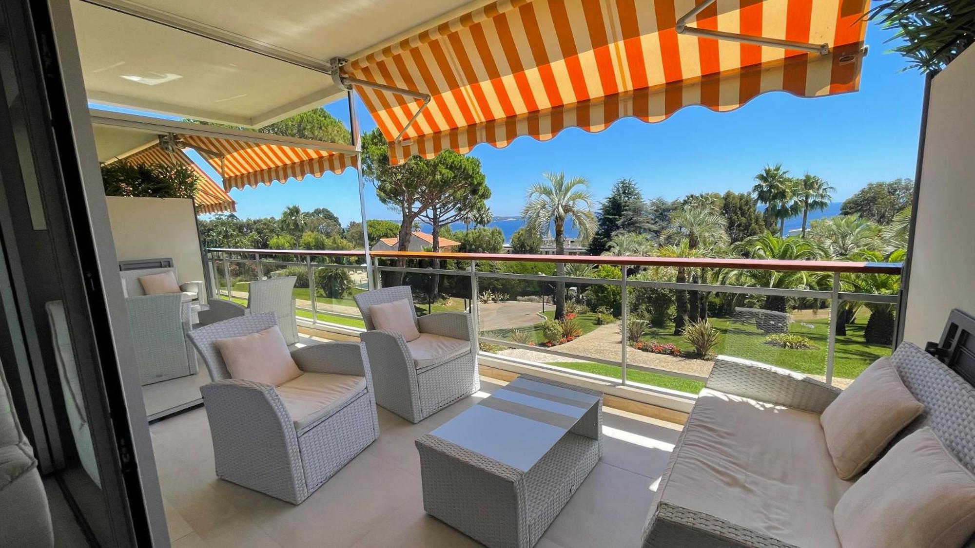 Appartement 2 Chambres Vue Mer Panoramique, Proche Croisette Cannes Vallauris Bagian luar foto